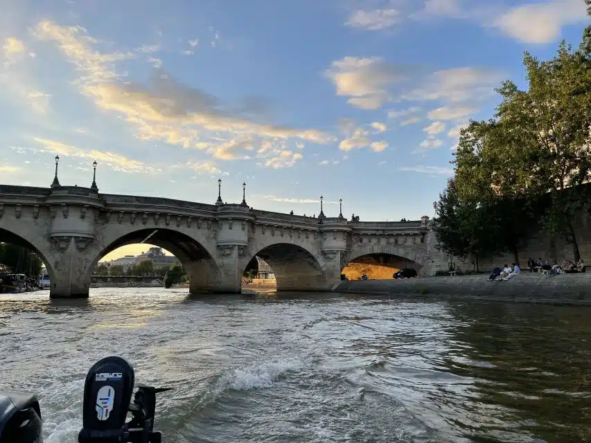 private seine river cruise ()