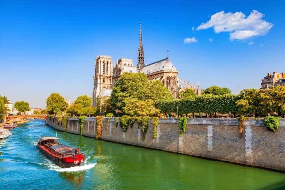 river cruise paris